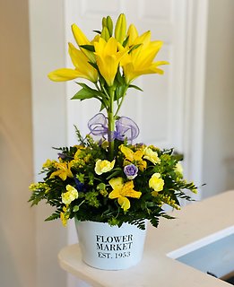 Yellow Lilies Topiary